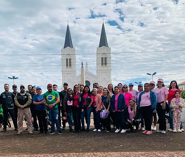 Motociata do Outubro Rosa reúne mulheres motociclistas em Aquidauana