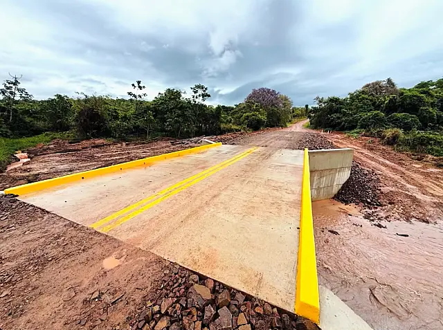 Ponte de concreto substitui antiga travessia na zona rural de Nioaque