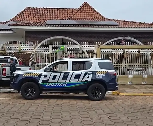 S10 atinge grade de casa famosa por decoração de Natal em Aquidauana