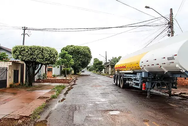 Polícia procura suspeito de estuprar mulher que fazia atividade física