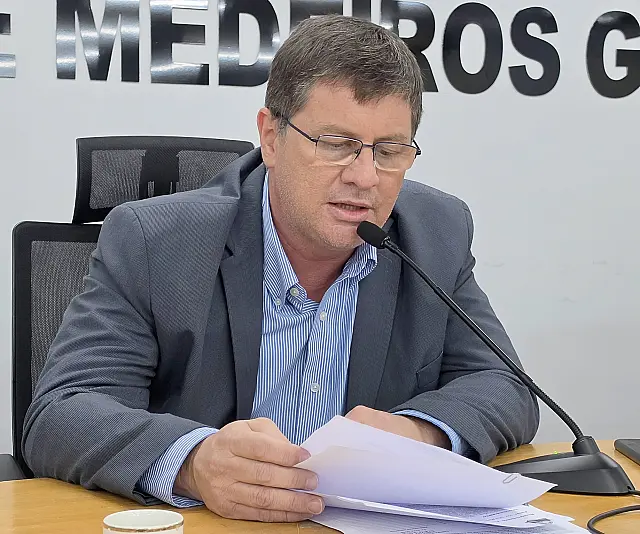 Bira solicita avaliação técnica para conter erosão no bairro Borrowisk