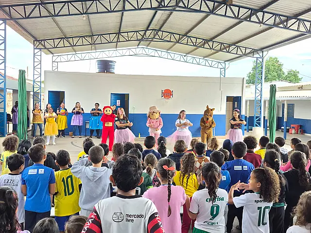 Estudantes do Cejar levam atividades pedagógicas a escolas da região