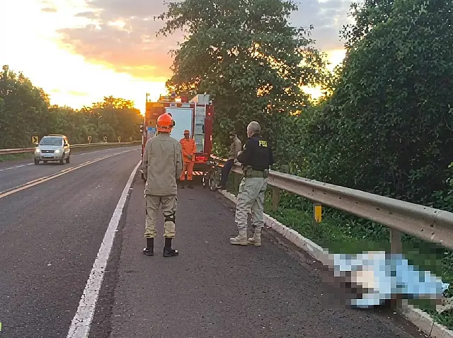 Moradora de Anastácio morre após ser atropelada por carreta na BR-262