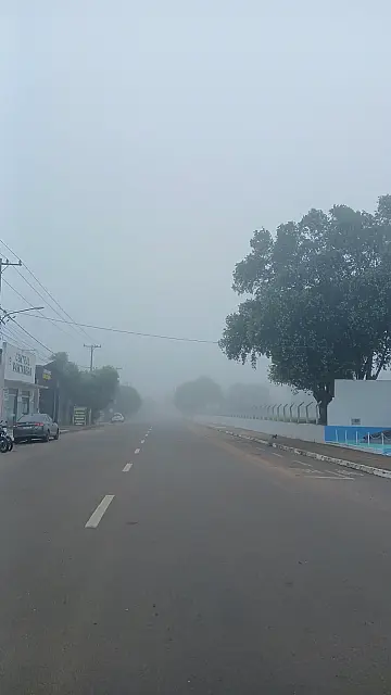 Forte neblina marca amanhecer desta sexta-feira em Aquidauana