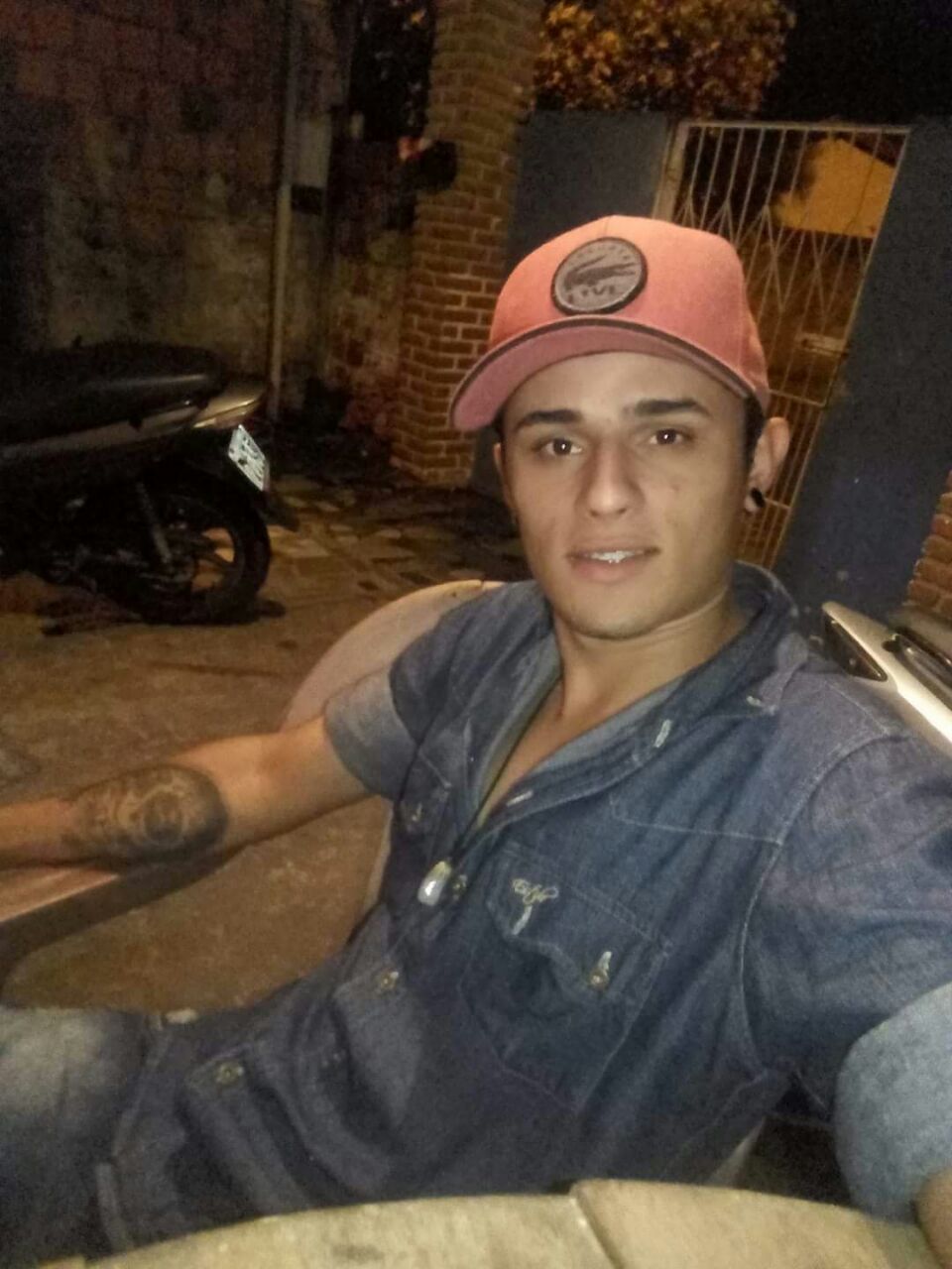 Higor Quintana, foi esfaqueado diversas vezes e faleceu no local do crime