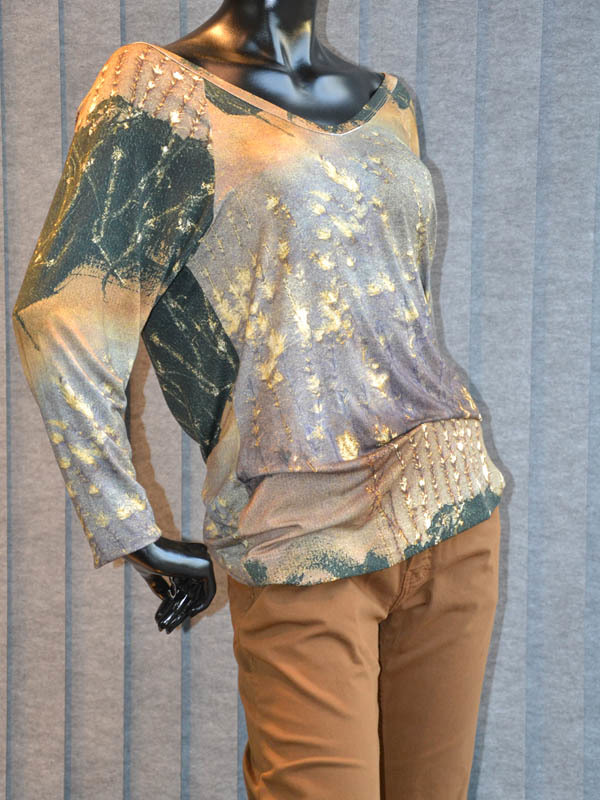 Variados looks que se encontram disponíveis na loja