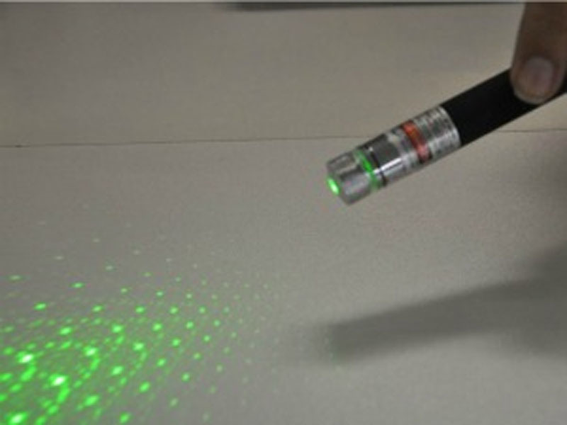 Caneta de laser usado contra aviões em MS