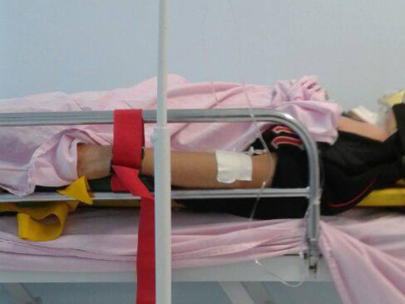 Vítima ficou internada no Hospital Regional (Foto: O Pantaneiro)